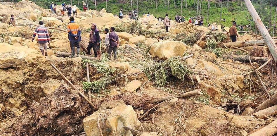 Papúa Nueva Guinea finaliza labores de rescate tras avalancha… y teme por otra