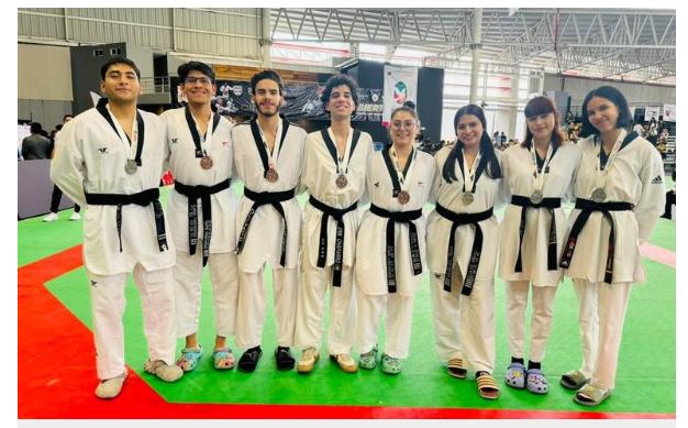 Juarenses taekwondoínes reciben siete medallas de oro, nueve de plata y 16 de bronce en Torneo Nacional