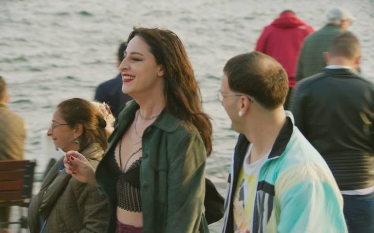 Deniz Dumanli debuta con “Caminos cruzados”, filme que refleja la comunidad transgénero en Turquía