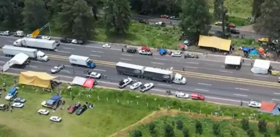 Pérdidas por más de 10 mmdp por bloqueo en carretera de Puebla: Canacar