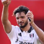 Raúl Jiménez vuelve a anotar y llega a 100 goles en Europa