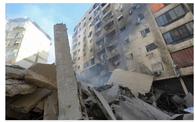 Mueren 17 personas en un bombardeo israelí en una escuela en Gaza