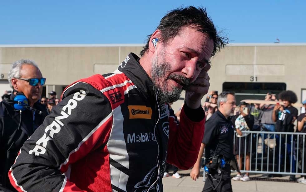 Keanu Reeves debuta en las carreras de autos profesionales