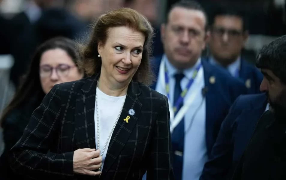 Echa Milei a su canciller y la reemplaza por embajador en EU