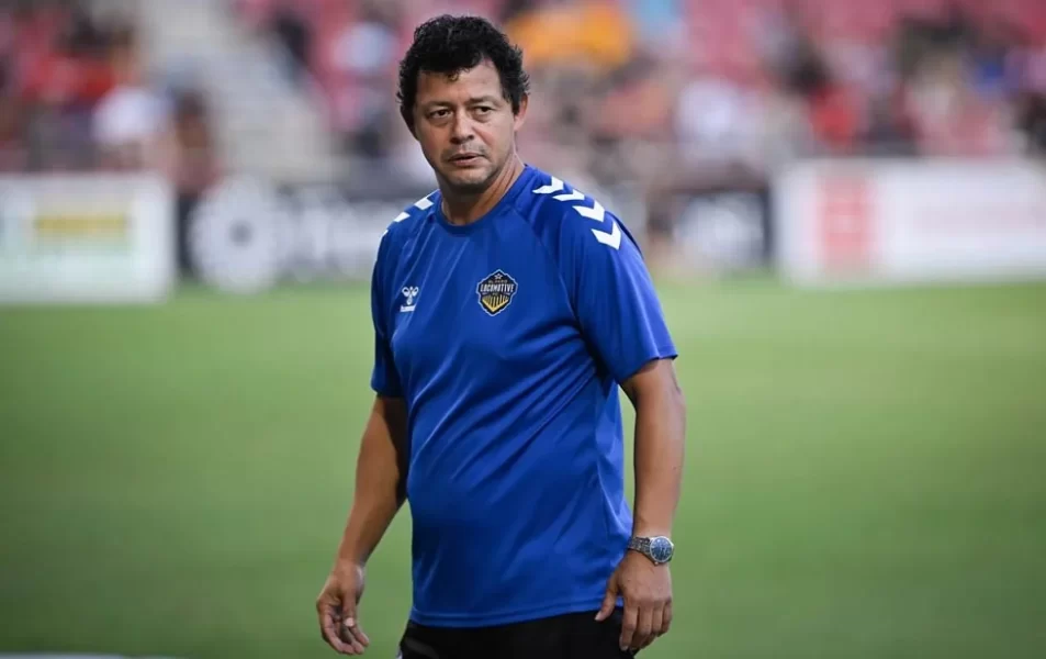 Sigue Wilmer Cabrera en Locomotive