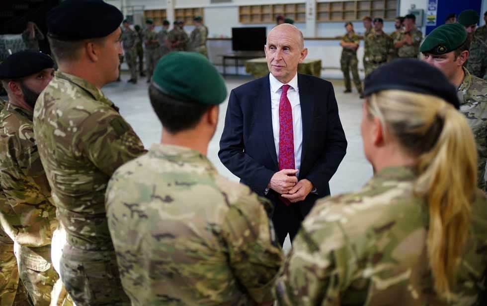El gobierno británico compensará a veteranos homosexuales