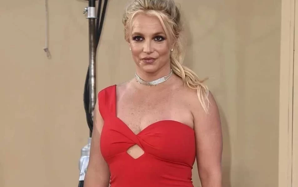 britney-gmrjlpMbD thumbnail