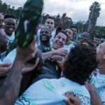 Acaricia Efraín la corona con el Atlético Nacional