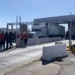 Maestros del subsistema federal protestan en caseta de peaje de la autopista Cuauhtémoc-Chihuahua