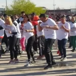 Asisten 15 mil a clase masiva de boxeo