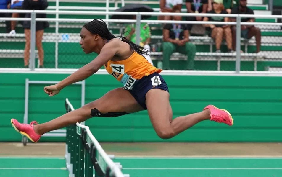 Marissa Simpson conquista bronce en el Texas Relays Clyde