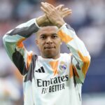 Hospitalizan a Mbappé por gastroenteritis
