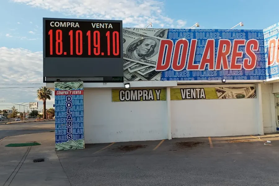 Dólar se cotiza a la venta en 19.10 pesos en centros cambiarios de Juárez