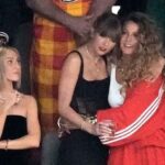 Solicita Blake Lively frenar acceso a chats con Taylor Swift