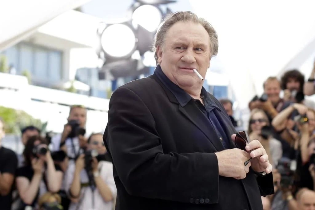 Pide fiscalía de París juzgar a Depardieu por violación