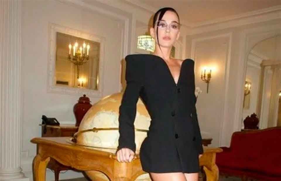 katy2-fr9niL0Ur thumbnail