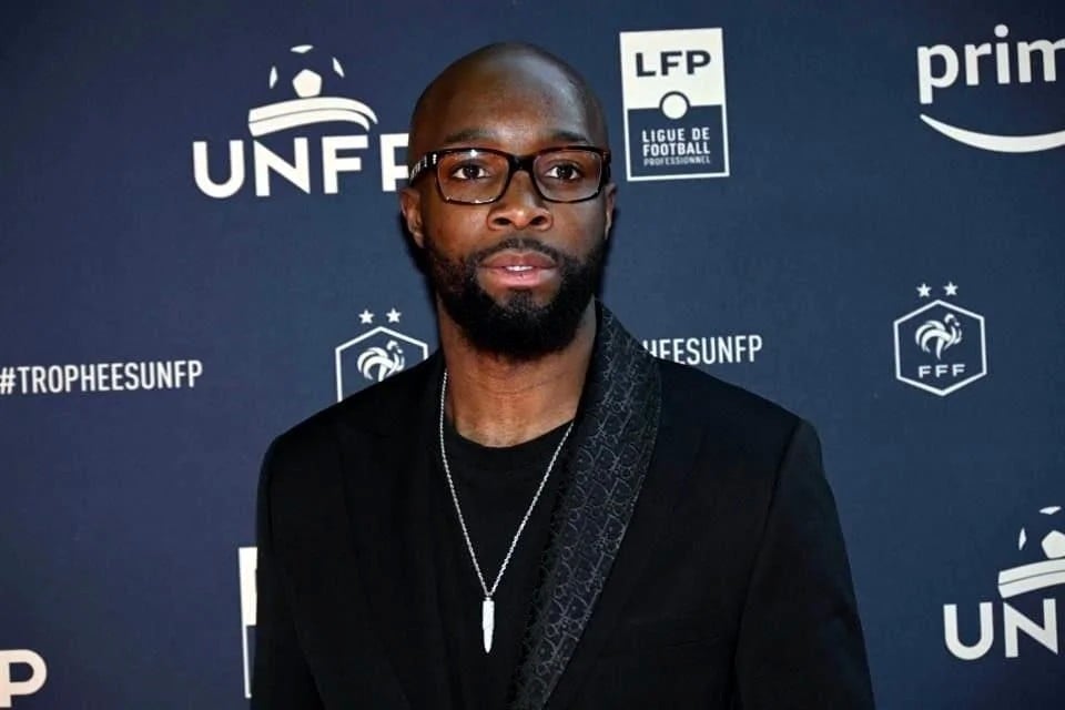 Reclama Diarra 76 millones de dólares a FIFA por perjuicio