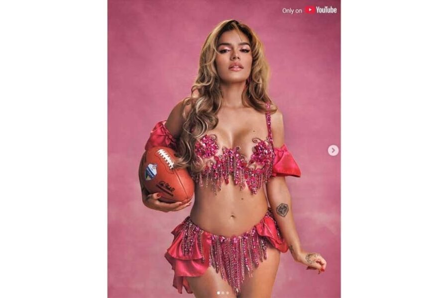 Cantará Karol G en primer show de NFL exclusivo para YouTube